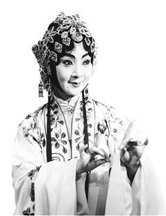 一代大师陈伯华仙逝