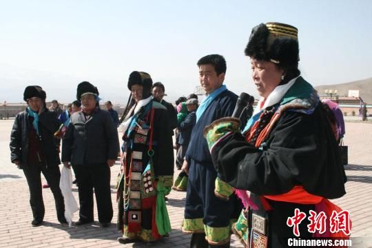 甘肃天祝藏族民众喜迎藏历新年(图)