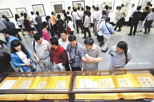 ͼ�ģ�������У԰��������