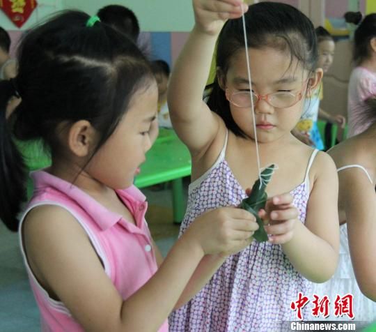 ֣���׶�԰���ڰ��������׶����ܴ�ͳ�Ļ�(ͼ)