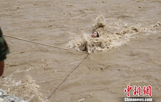 �½����ﱬ������������ǿ��ˮ��ͼ��