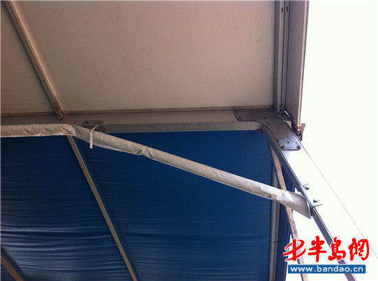 第22届啤酒节大篷开始搭建防晒防风更炫目(图)
