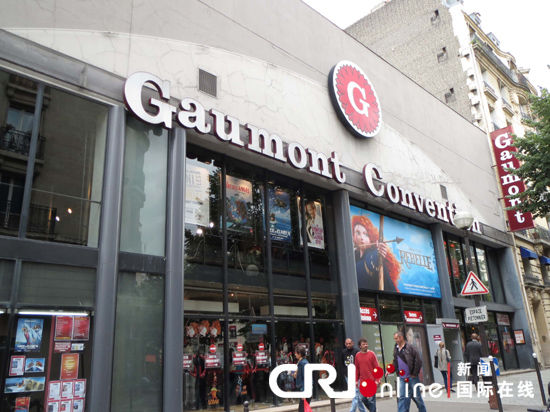 ������Ӱ����ϲ��ռ����ȫ���ƶ�ӰԺʵ�����ֻ�(ͼ)