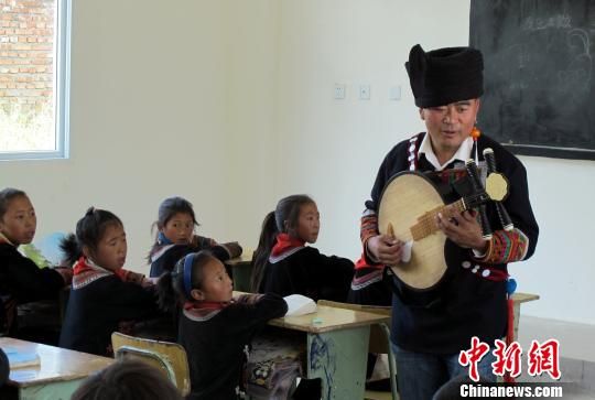 行走大凉山:云上的“特西村小学”(图)