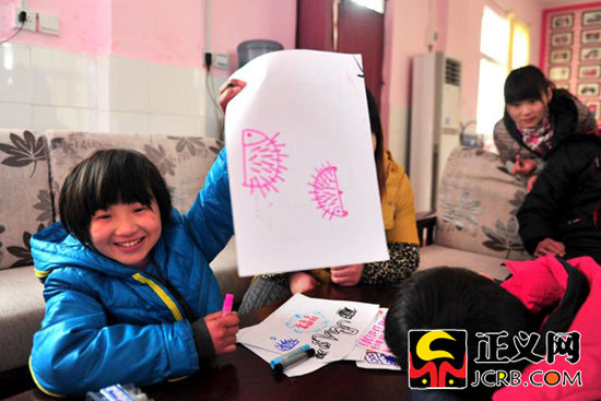 聚焦兰考大火:10名幸免孤儿已被送往开封福利院(图)