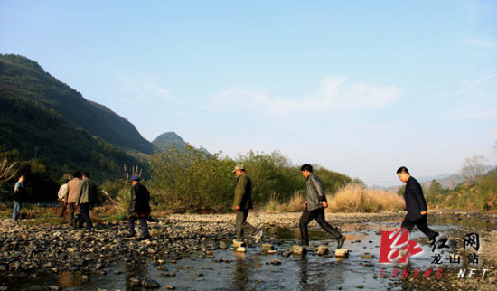 龙山县:走进六合村 感悟土家传统村落宁静之美(组图)