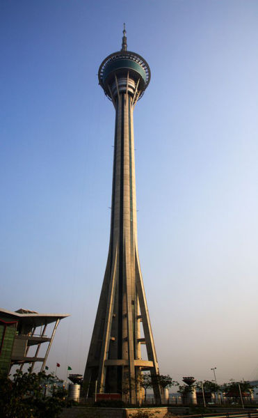 全球冒险胜地大盘点:智利活火山上体验蹦极(组