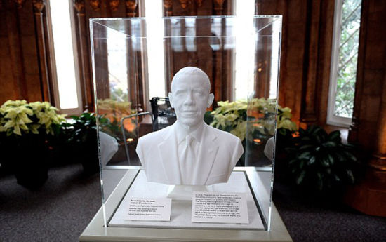 奥巴马3D打印塑像出炉 开总统塑像先河(图)