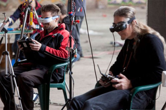 无人机竞赛风行澳大利亚比赛地点包括仓库农场(组图)