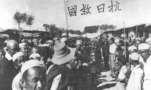日本军国主义在二战时犯下的滔天罪行，给包括中国人民在内的亚洲人民带来了深重灾难。