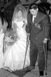 女子连讲22天故事唤醒昏迷男友(图)