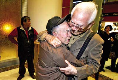 日本老人赴重庆感谢60年前救命之恩(图)