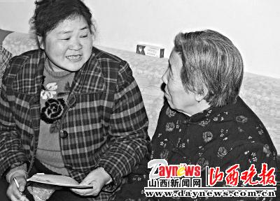 收养的弃婴13年上不了户口系列报道(三):社区