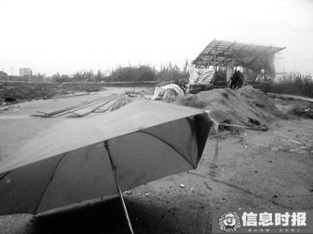 工棚被雷电击中躲雨工人4死2伤(图)