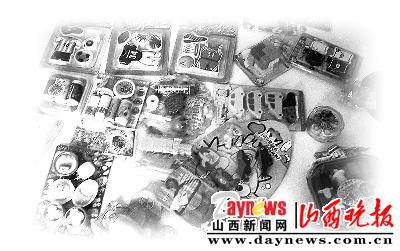 她想办个橡皮展（图）
