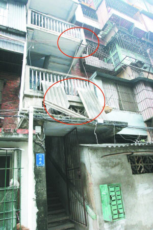 Ů�Ӵ�5¥׹������2¥ʯ�����𻺳�����(ͼ)