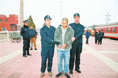 12��3�����磬��������������Ǳ��9���ķ��������������屻������·����Ѻ�������