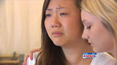 美国亚裔高中<em>女生兼职</em>养家缺课获刑