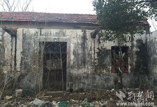 囚禁了琪琪五年的小黑屋 囚禁了琪琪五年的小黑屋