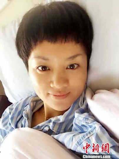 病中的袁晓恩。 李津 摄 病中的袁晓恩。 李津 摄