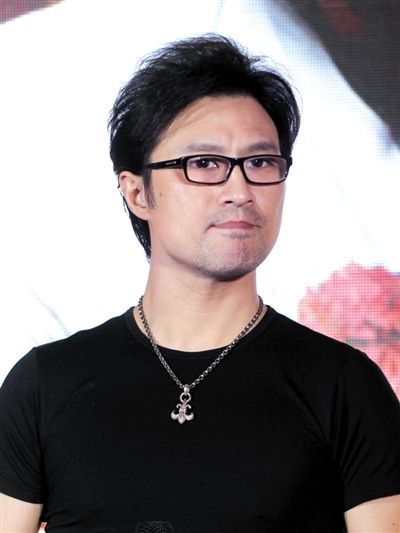 汪峰诉卓伟案开庭索赔200万
