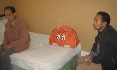 丈夫拒签字致孕妻死亡续:丈夫拒绝捐助(组图)