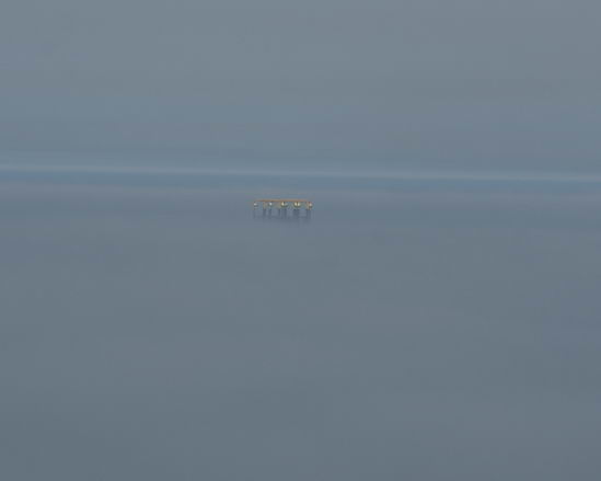 组图:山东蓬莱出现海上平流雾景观