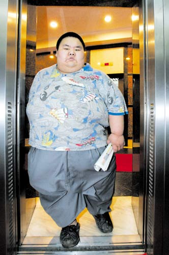 中国第一胖人因代言费被截留状告经纪人(组图
