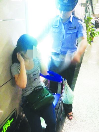 Ů�˿��ε��˱������񾯾��𡣵�������ǿ��ͼ