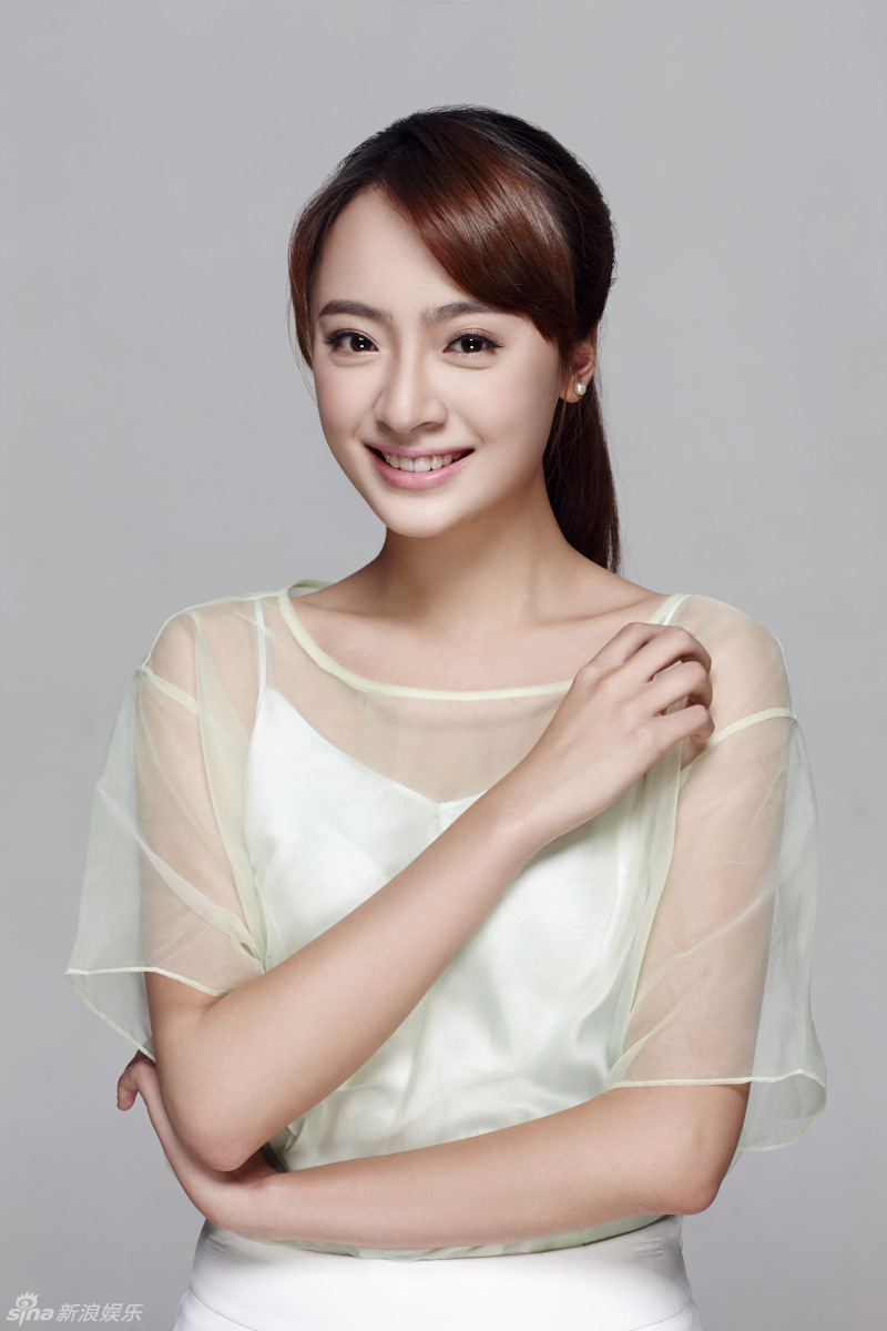 组图：北电清纯学霸孙铱写真俊逸脱俗