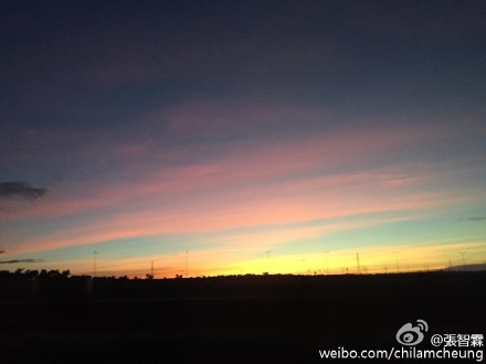 组图：张智霖晒夫妻甜蜜合影 网友赞发糖满分