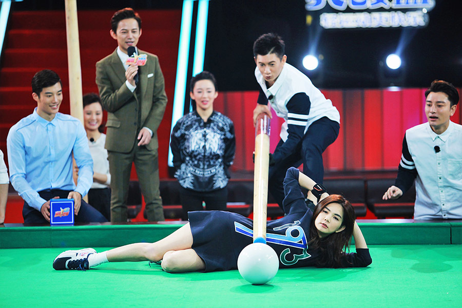 组图：《来吧冠军》古巨基吴奇隆组队打台球