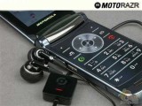 Ħ RAZR2 V8