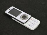 LG KM710