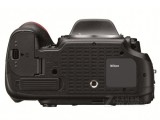 ῵D600