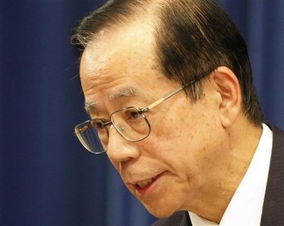 福田康夫辞职将加剧日本民众对自民党不满