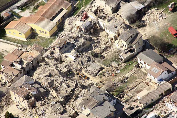意大利中部发生6.3级地震 已导致179人死亡 