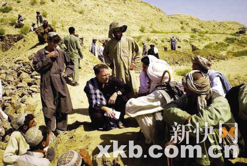 纽约时报记者被囚禁7个月后逃出塔利班战俘营