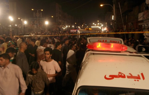 巴基斯坦拉合尔连环爆炸15人死上百人伤(图)
