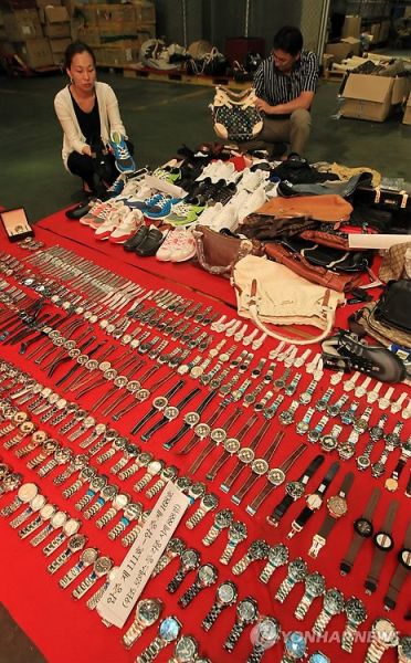 Han Renchuan custom detects sham commodity to contraband amount of gang experience record to amount to 740 million yuan