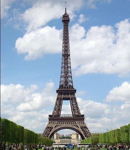 美科学家研制出世上最轻金属材料 压不坏蒲公