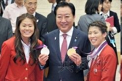 日本首相自称曾半夜起床观看伦敦奥运比赛