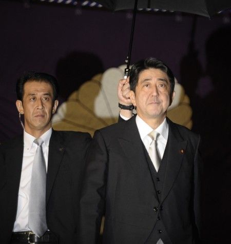 10月17日，日本自民党总裁安倍晋三参拜位于东京的靖国神社。
