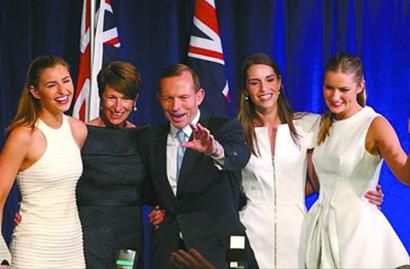 �����ط������Ű�ȹ������Ů��һ���ϯ�칦�