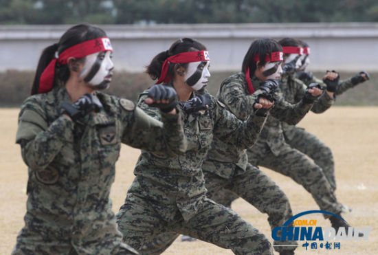 女子也可开坦克打炮:韩国向女兵开放更多战斗