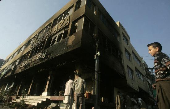 图文：巴基斯坦部分城市发生骚乱
