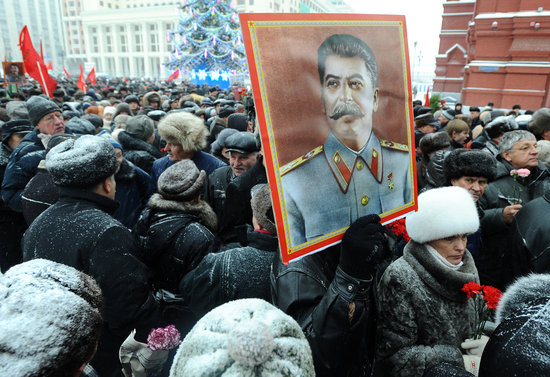 组图：俄罗斯民众纪念斯大林诞辰130周年