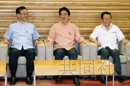 6��4�����磬�ձ�ȫ���������������ɫ��װ������ϯ���顣ͼΪ�����ó����ģ����𣩷����ԫ��һ�����ల������������������̫�ɡ�
