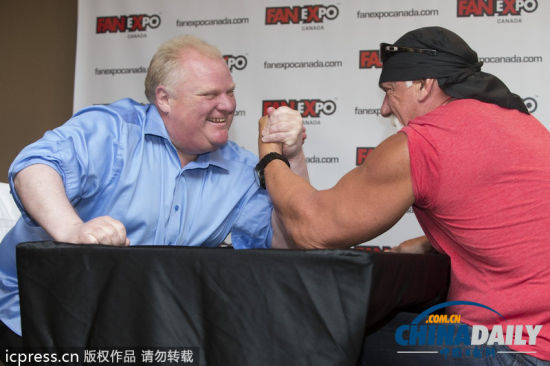 腕力大战 加拿大胖市长扳倒美国摔跤天王(组图)[1]- 中文国际_新浪新闻