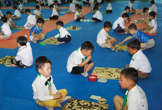 韩媒:朝掀儿童围棋热潮 头脑格斗开发智力(图)